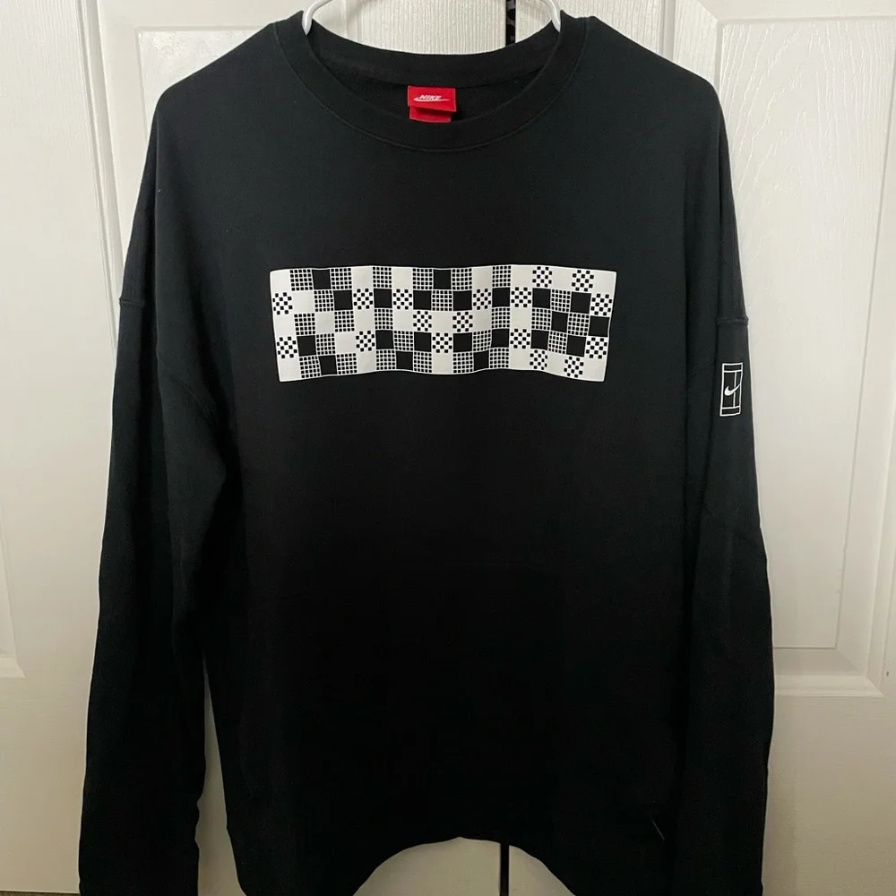 Nike pullover - Picture 1 of 2